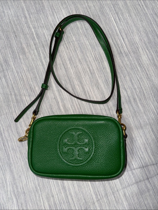 Tory Burch Handbags - Tory Burch Emerald Green Perry Bombe Mini Bag